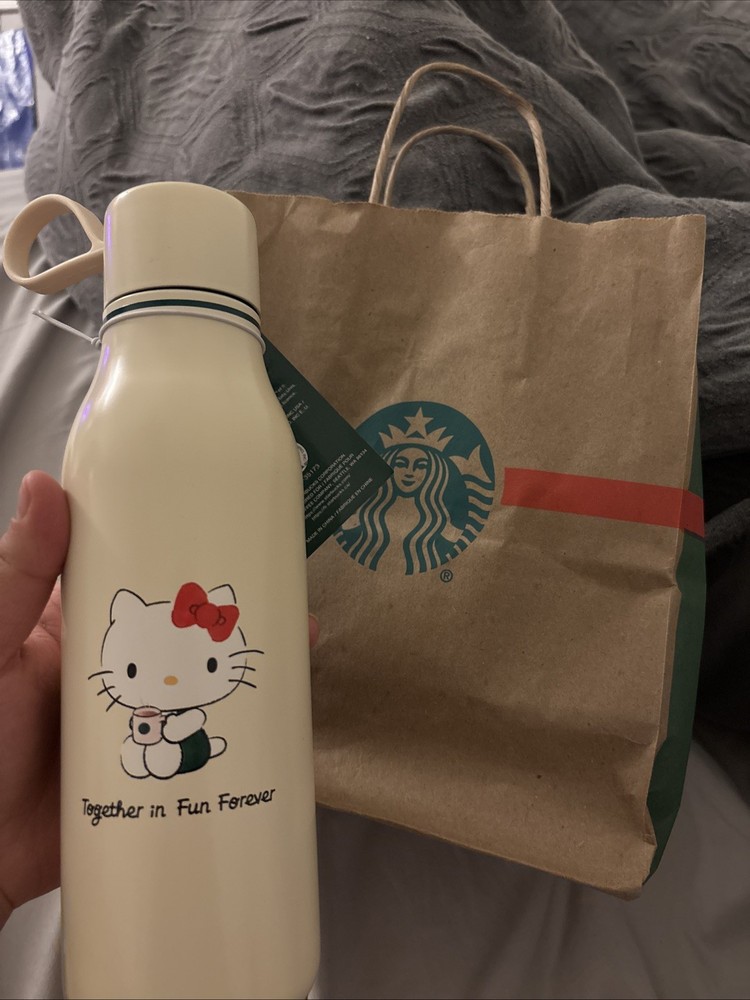 New with Tags Starbucks x Hello Kitty 20oz Stainless Steel Water Bottle Tumbler