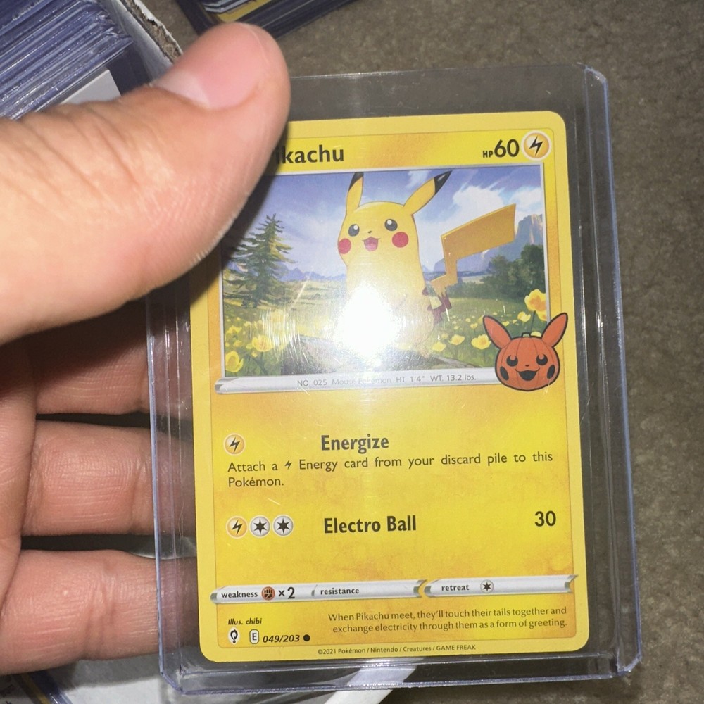 2021 Pikachu Pokemon Halloween Trick Or Trade Common #049/203 (B)