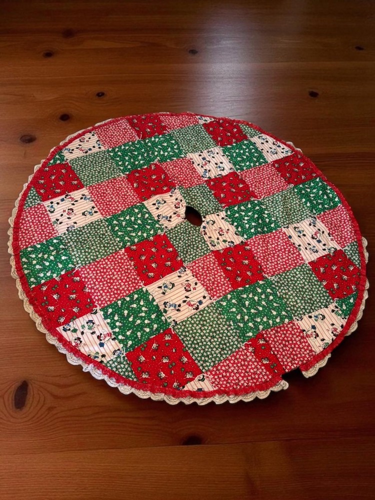 Vintage Reversible Quilted Snowman Christmas Tree Skirt Handmade 59 Inch