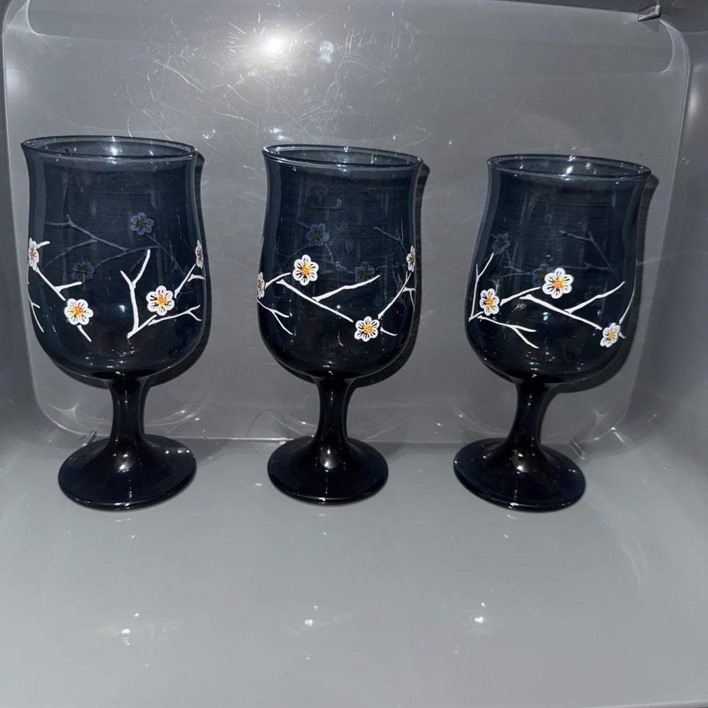 Vintage Libbey Smokey Blue Daisy Wine Goblets Set of 3
