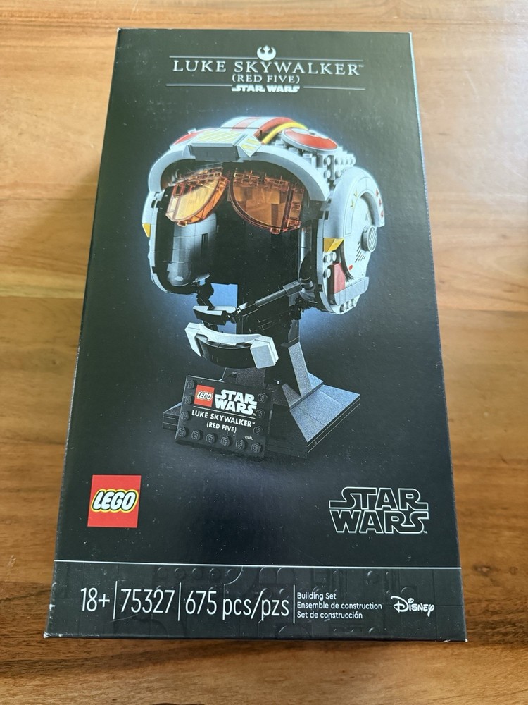 LEGO Star Wars: Luke Skywalker (Red Five) Helmet (75327)