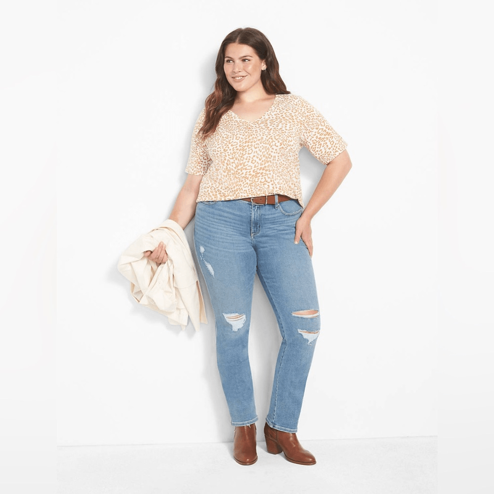 Lane Signature Fit Body Icon Straight Jean - Light Wash Women's Size 22