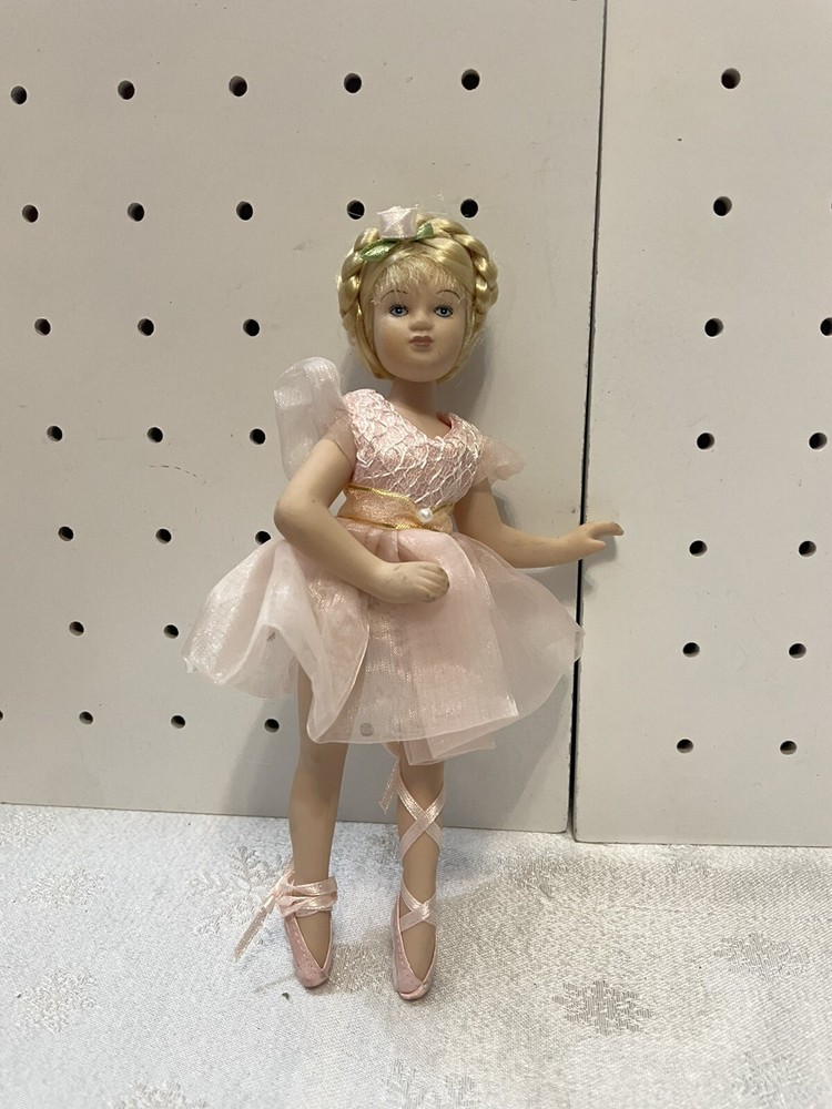 Vintage Posed Bisque Porcelain 8” Ballerina 10.00 Great Condition