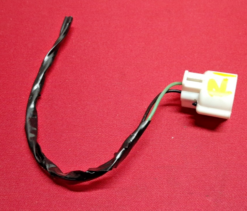 2008 - 2012 Chevrolet Malibu - Right / Passenger Inner Tail Light Wire PIGTAIL