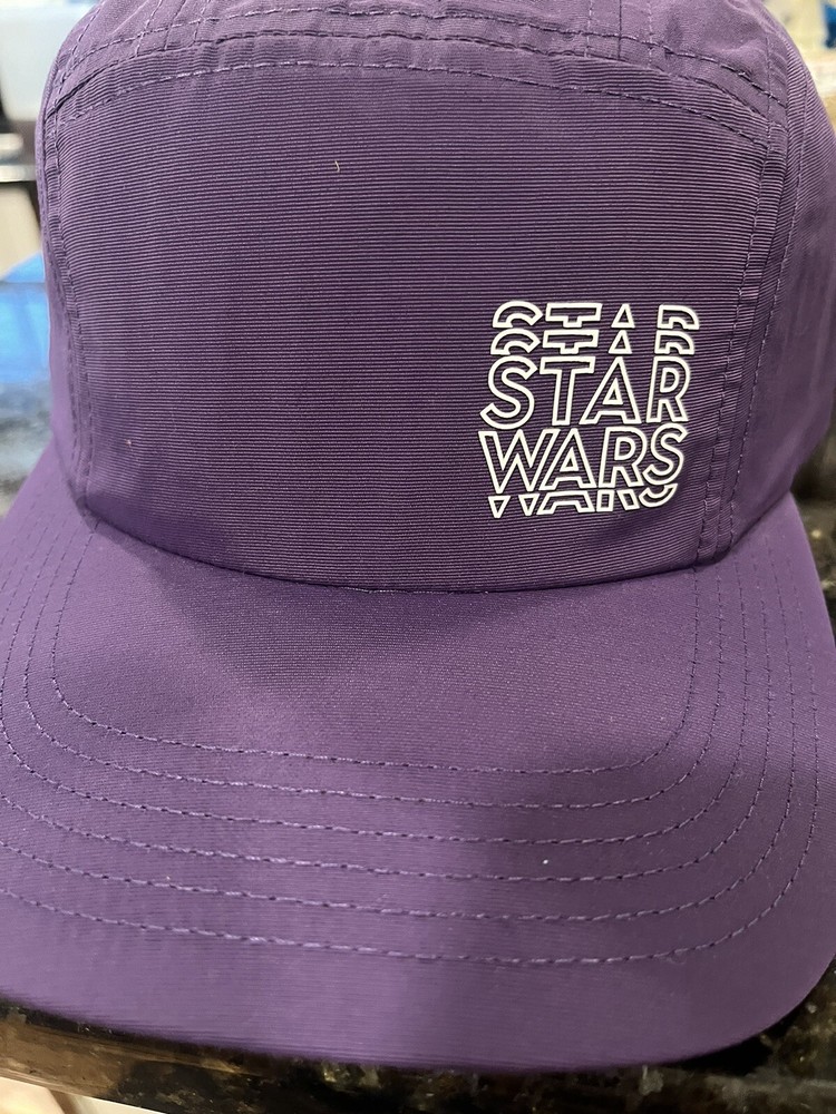 Gorra ajustable púrpura atlética de 5 paneles de Star Wars de los parques de Disney OSFM -NUEVA CON ETIQUETAS