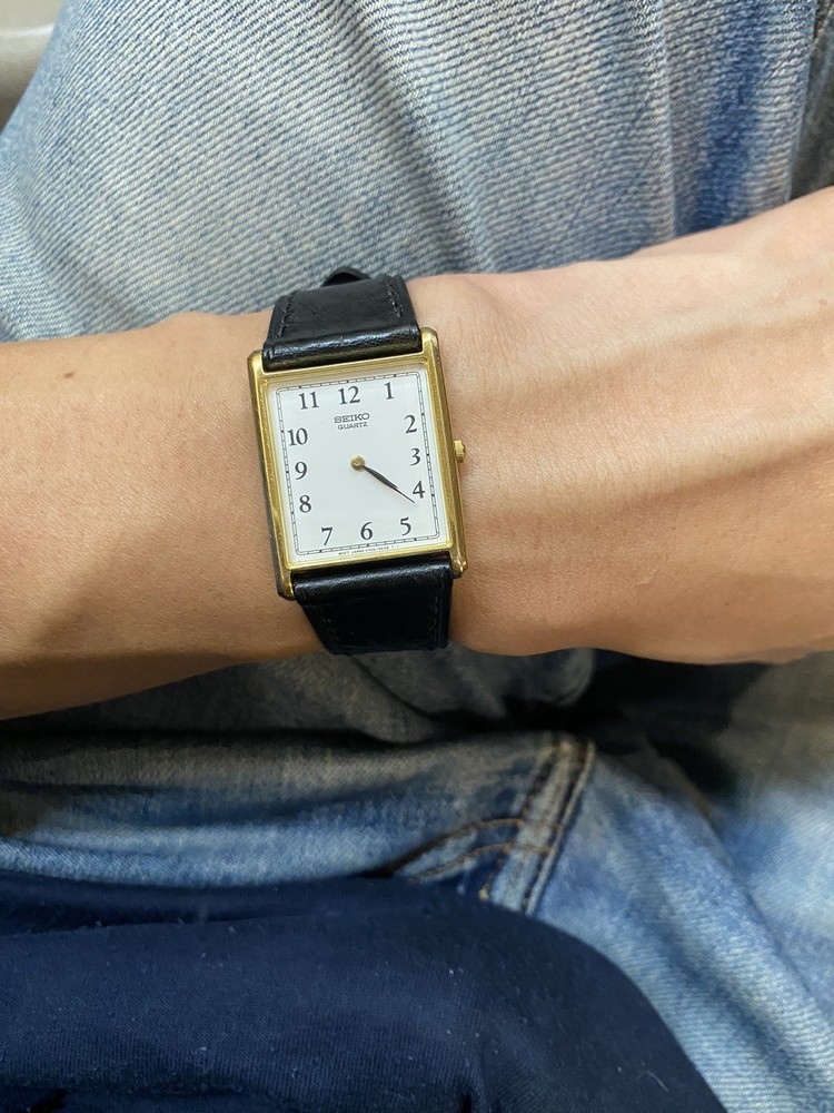 Seiko V700 Men Tank [ New Battery- The US duty PAID]-Inbox📩 For Better Price-