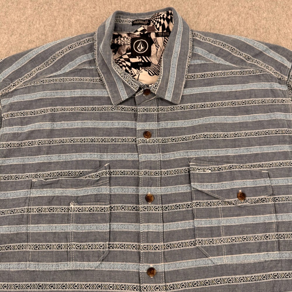Volcom Shirt Adult Large Blue Gray Striped Short Sleeve Classic Button Down Mens