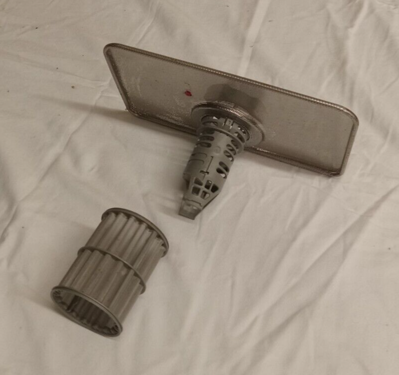 Bosch SHE3AR76UC/24 Dishwasher Coarse and Micro Filter Assembly