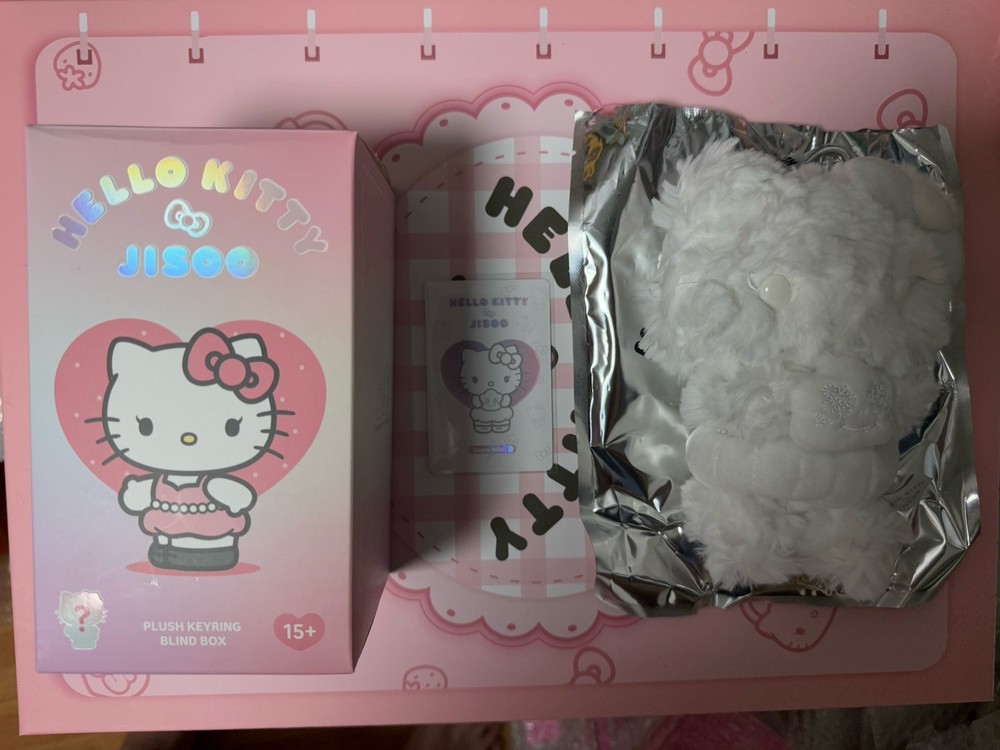 Jisoo x Hello Kitty Plush Secret White Keyring Limited BlackPink Official MD