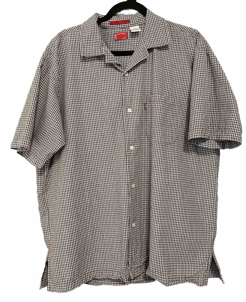 Levi's Button Up Shirt Men's Size XL Untucked Short Sleeve