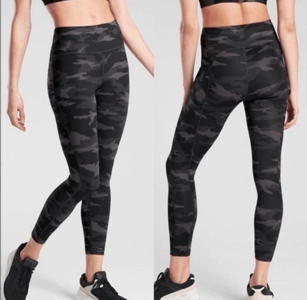Athleta Ultimate Camo 7/8 Tight Leggings in Black/Gray Size Small