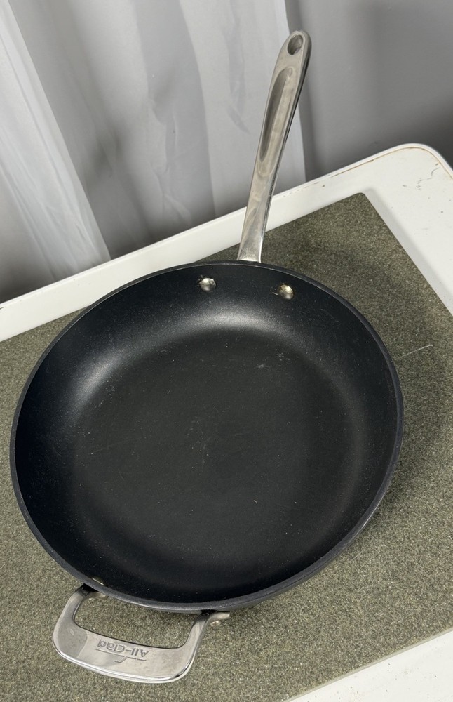 All-Clad Metal Crafters Nonstick Fry Pan 10.5