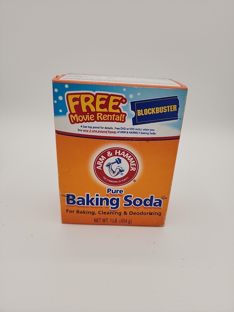 Vintage 2004 Blockbuster Video Coupon on Empty Arm & Hammer Baking Soda 1 Lb Box-image