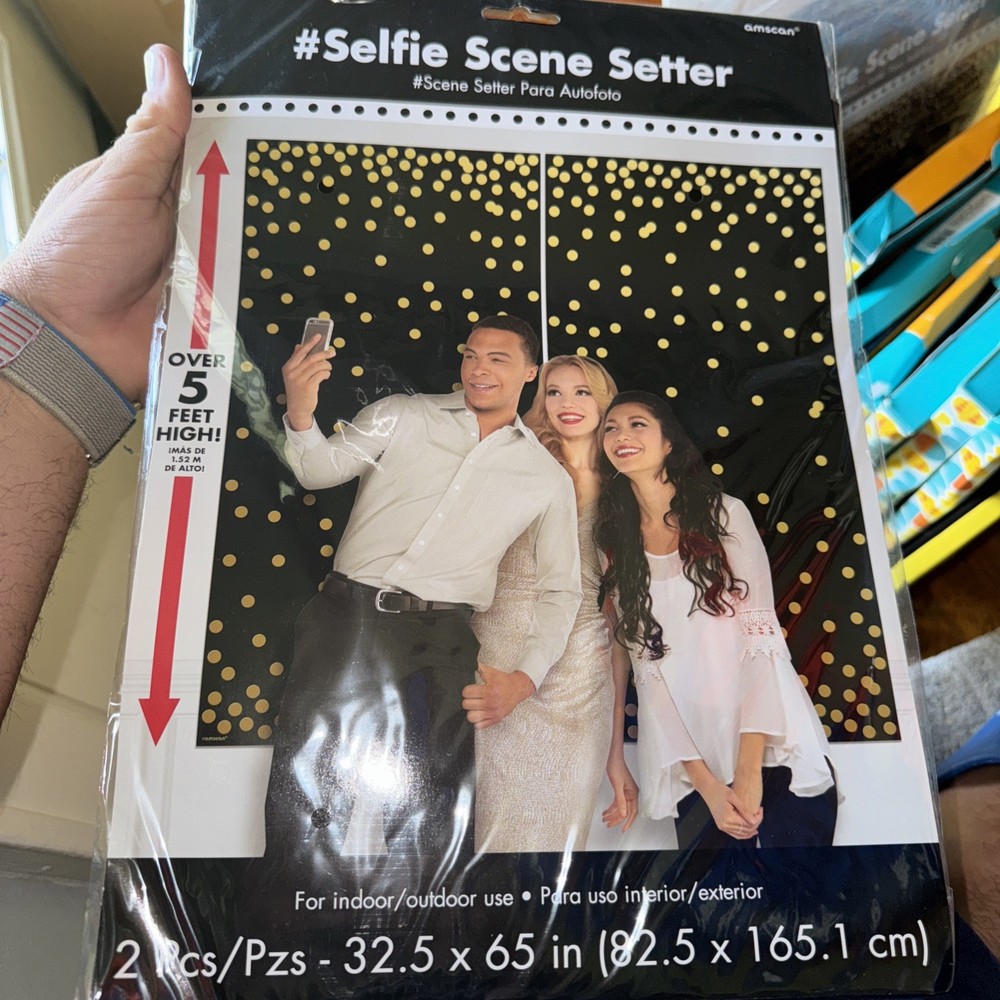 Hollywood Gold Dots Scene Setter Wall Decoration Birthday Party Selfie Booth NEW