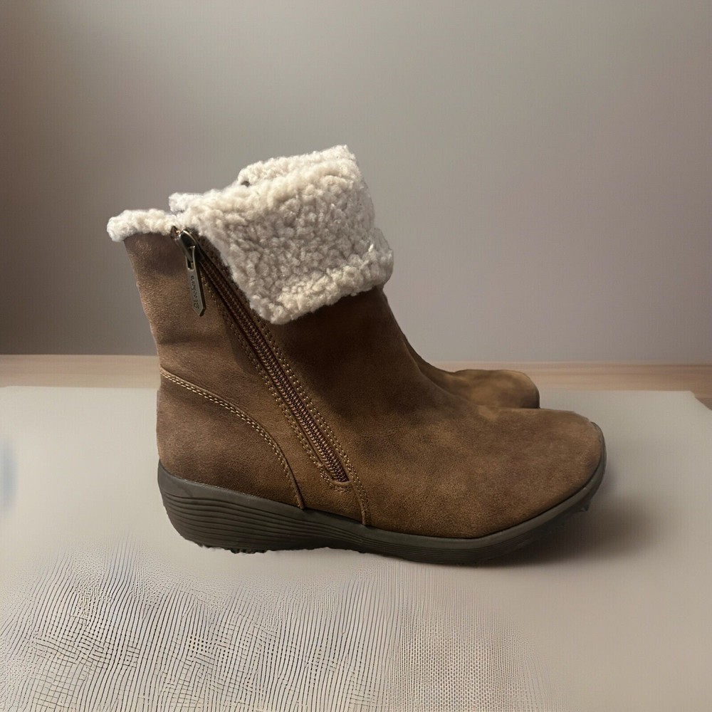 Skechers Women’s Air Cooled Memory Foam Brown Boots Size 7.5
