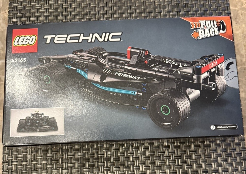 LEGO TECHNIC: Mercedes-AMG F1 W14 E Performance Pull-Back (42165)