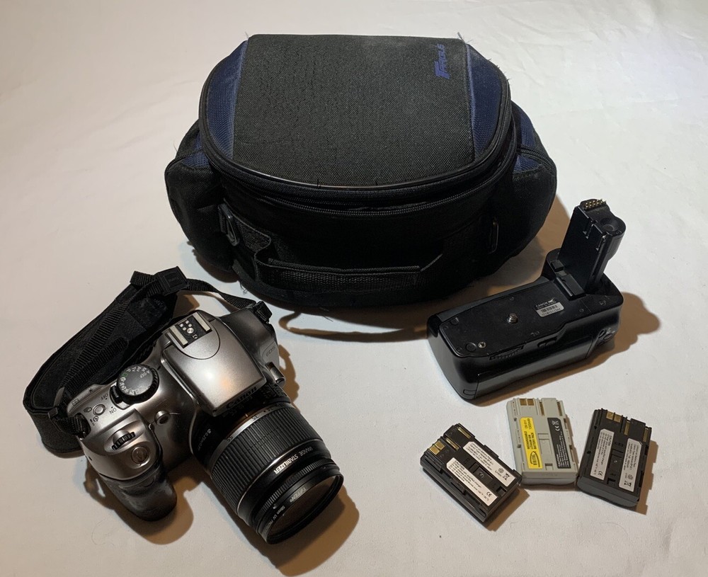 Canon 300D Digital Camera Rebel EOS DSLR DS6041 w/ Zoom Lens, Case & 3 Batteries