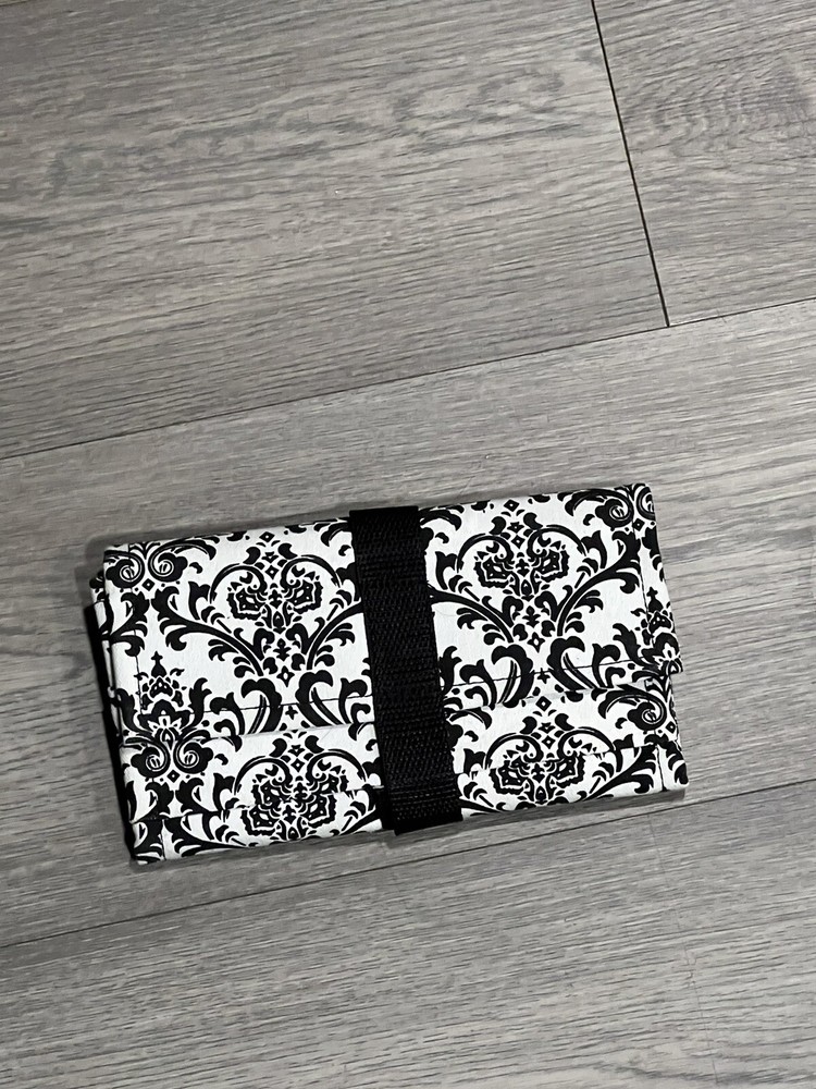 Black and White Coupon Organizer by Benton Blair Grocery Shopping Clutch New Without Tags-image