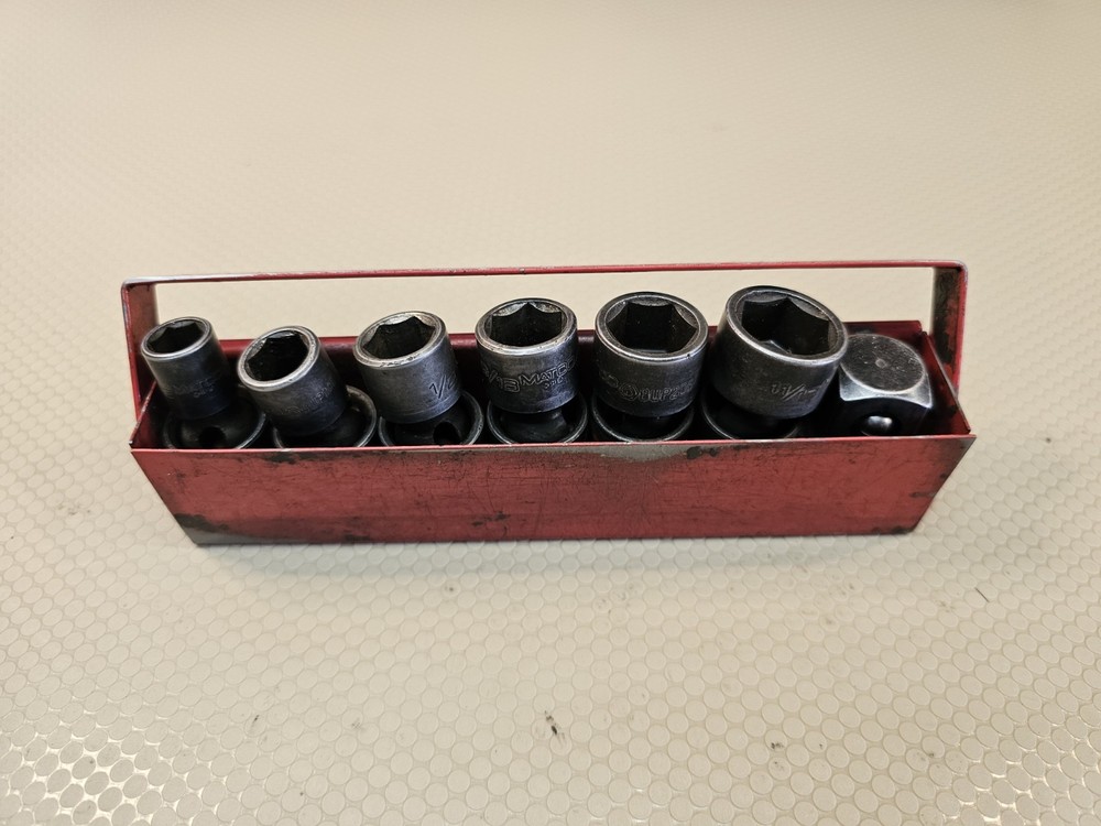 Matco Tools 6-Piece 3/8 Drive SAE Impact Swivel Socket Set 3/8 to 11/16