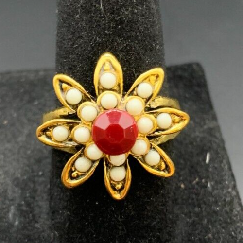 Vintage Antique Gold Tone Red Rhinestone Flower Cocktail Ring - Size 7.5