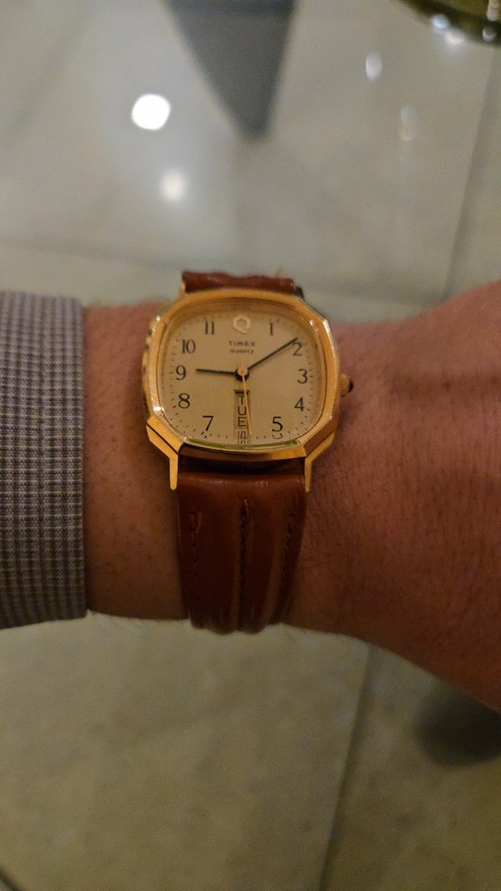 Timex Q Quartz Retro/Vintage 1980s Leather Strap