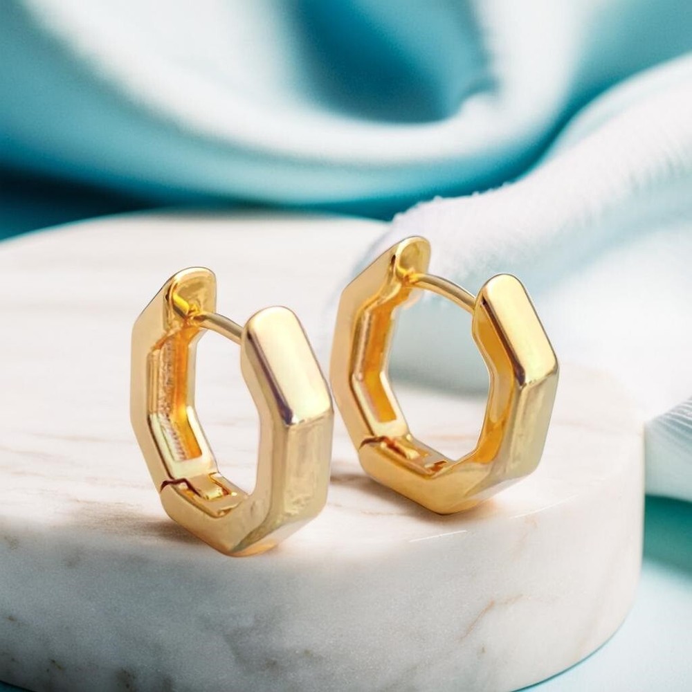 Chic Yellow Gold Geometric Huggie Hoop Earrings for Everyday Wear Gift