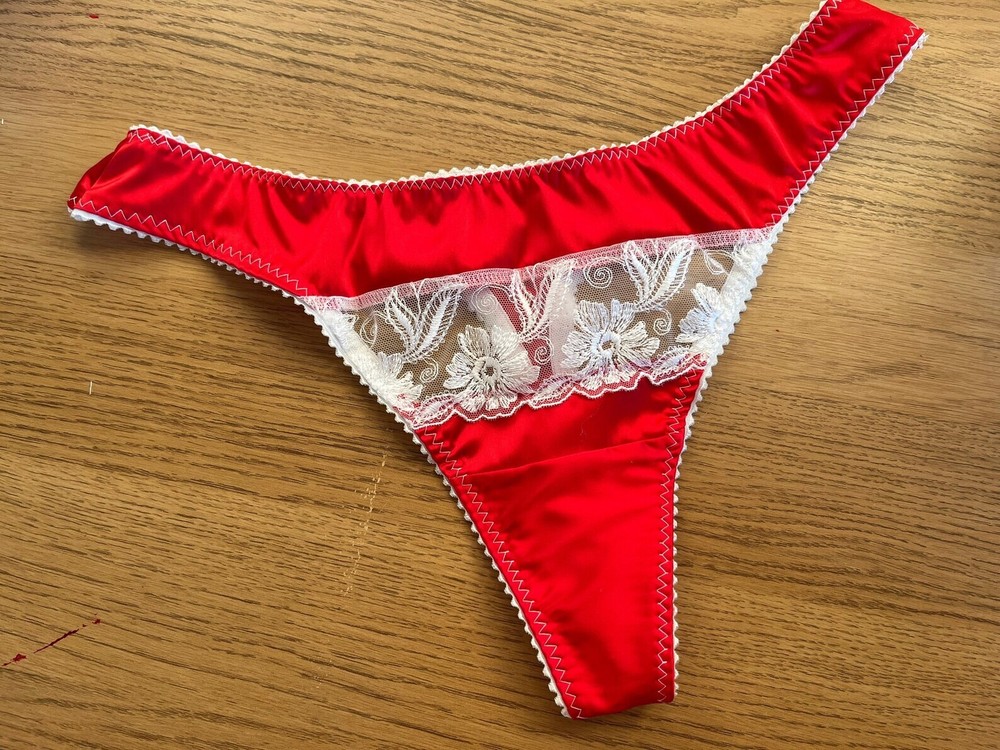 Valentines Day gift idea womens underwear size 6 red satin & white lace thong-image