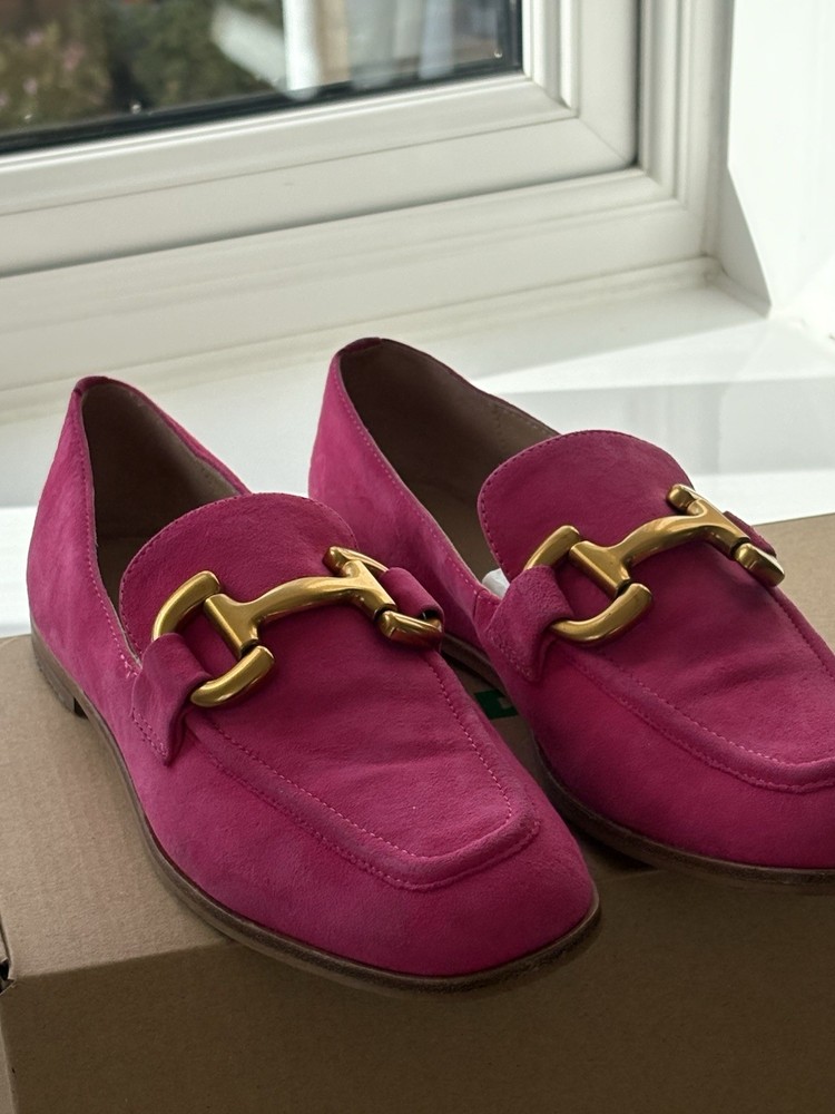 Boden Pink Peony Ladies Snaffle Loafers. Size 39 Worn Once With Box