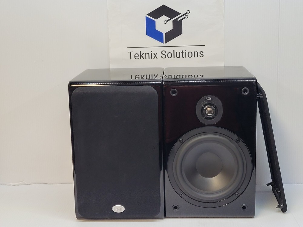 NHT SB2 Bookshelf Speakers 2-Way 8 Ohm Pair Fair Condition