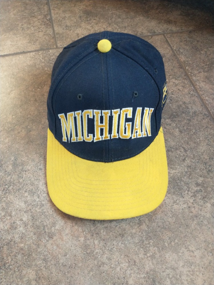 Vintage Starter Michigan Wolverines 7 1/8 Fitted Hat Cap 100% Wool