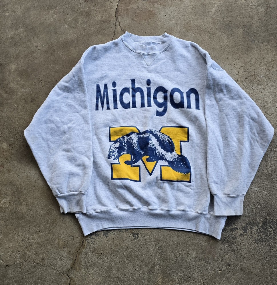 Vintage Michigan Wolverines Sweatshirt All Over Print AOP Single V Size XL