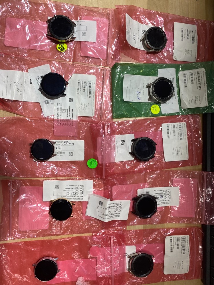 LOT of 10 Samsung Galaxy Watch Assorted  FOR PARTS ONLY watch does not function