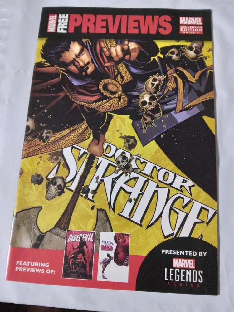 Marvel SDCC 2016 Previews #1 Comic Book DOCTOR STRANGE COVER - VF Condition