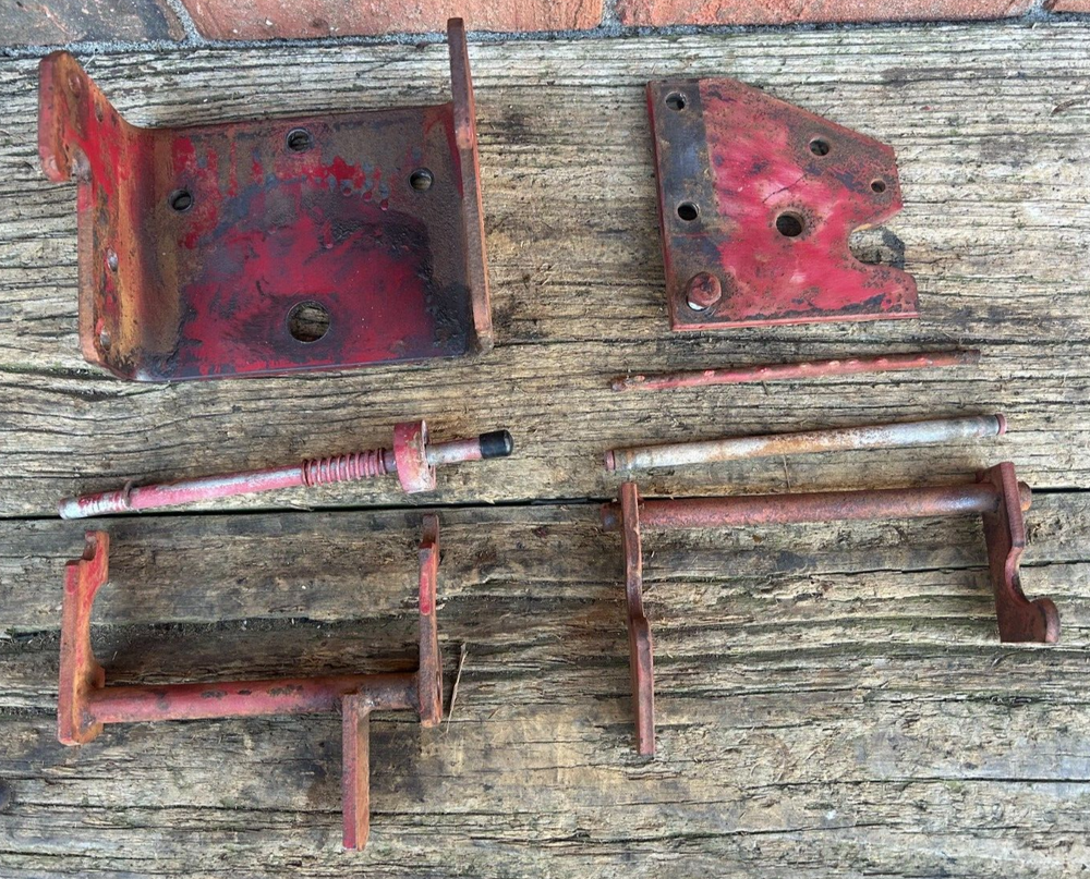 Toro 1988 Wheel Horse 414-8 Front Hitch & Latch Kit 101711-01 93-1613 102639-01