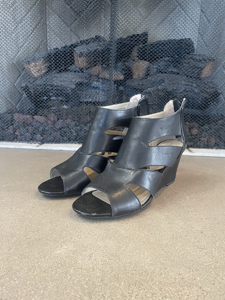 Adrienne Vittadini Black Open Toe Wedge Heel Women’s Size 8.5 Pre-Owned