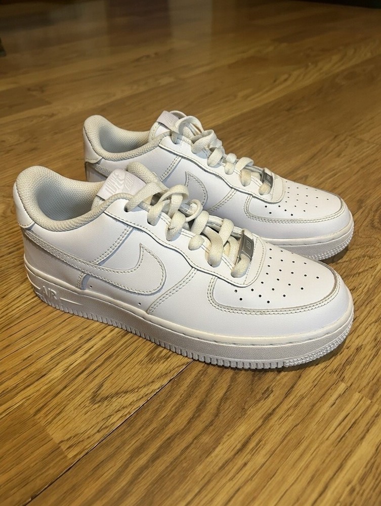 Size 5.5 (GS) - Nike Air Force 1 LE Low Triple White