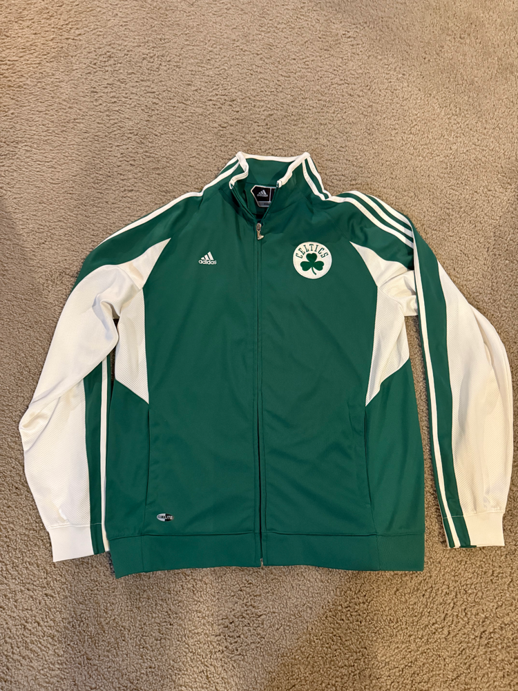 Boston Celtics mens adidas vintage warmup jacket size medium