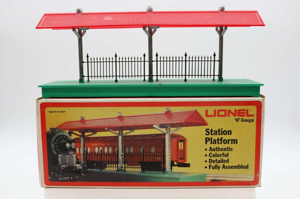 Vintage Lionel 156 Station Platform 6-2256 Pre-Owned Excellent Condition