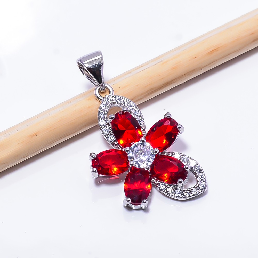 Red Garnet & Cubic Zirconia 925 Sterling Silver Flower Pendant 1.09
