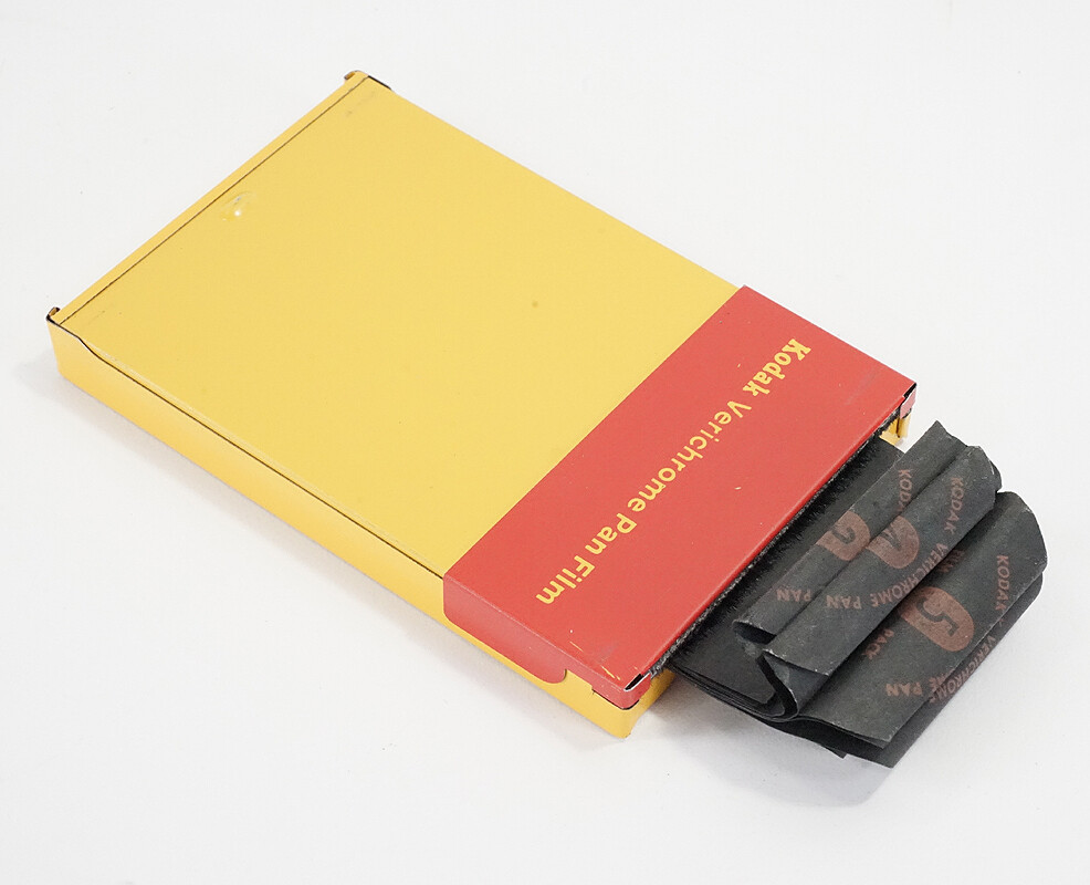 KODAK 2-1/4 X 3-1/4 VERICHROME PAN FILM PACK, LONG EXPIRED/220849