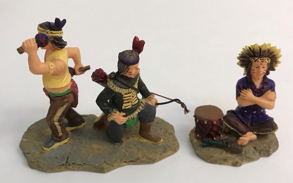 Lemax Spooky Town Halloween Village Two Indians Chief Figures Thanksgiving 2002