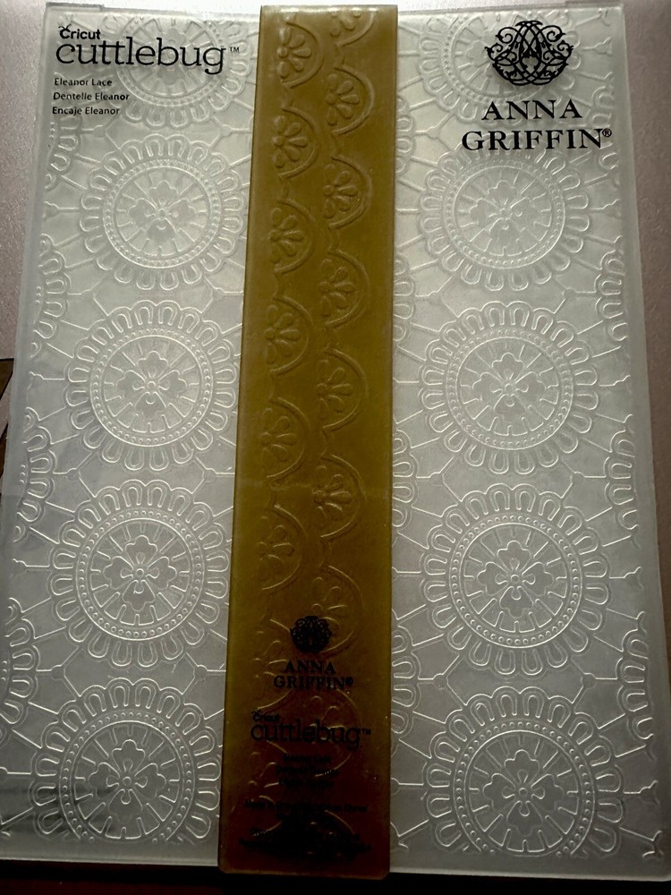 Cricut Cuttlebug Anna Griffin Embossing Folder Eleanor Lace EUC With Border!!
