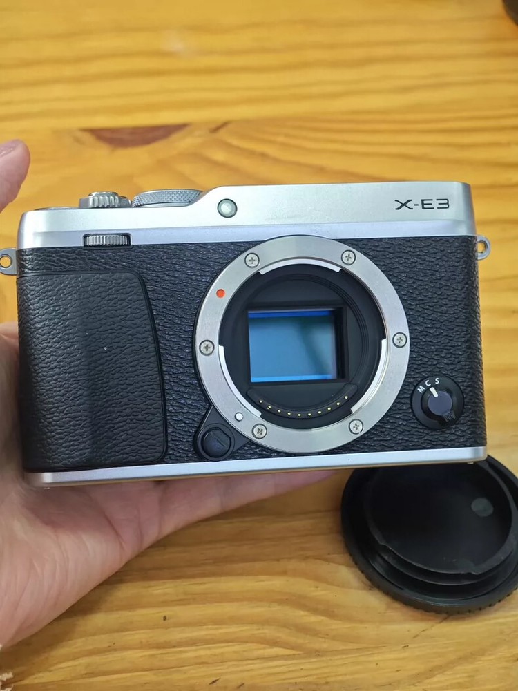 Fujifilm X-E3 24.3MP Mirrorless Camera Silver Body Only