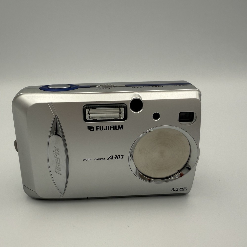 Fujifilm FinePix A303 3.2MP Silver Digital Camera in Perfect Working Condition