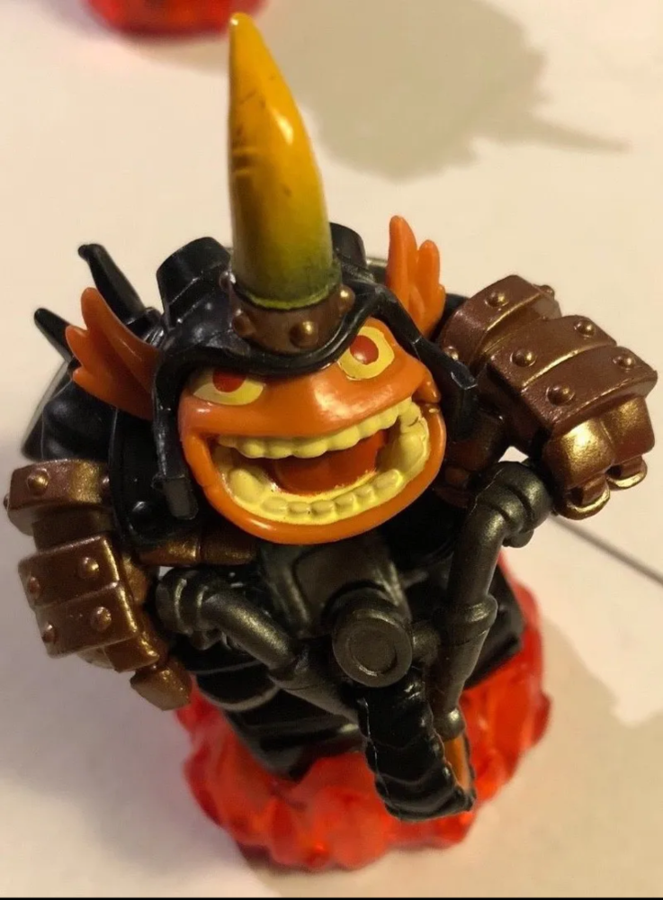 Skylanders Trap Team - HOG WILD FRYNO - FIRE ELEMENT