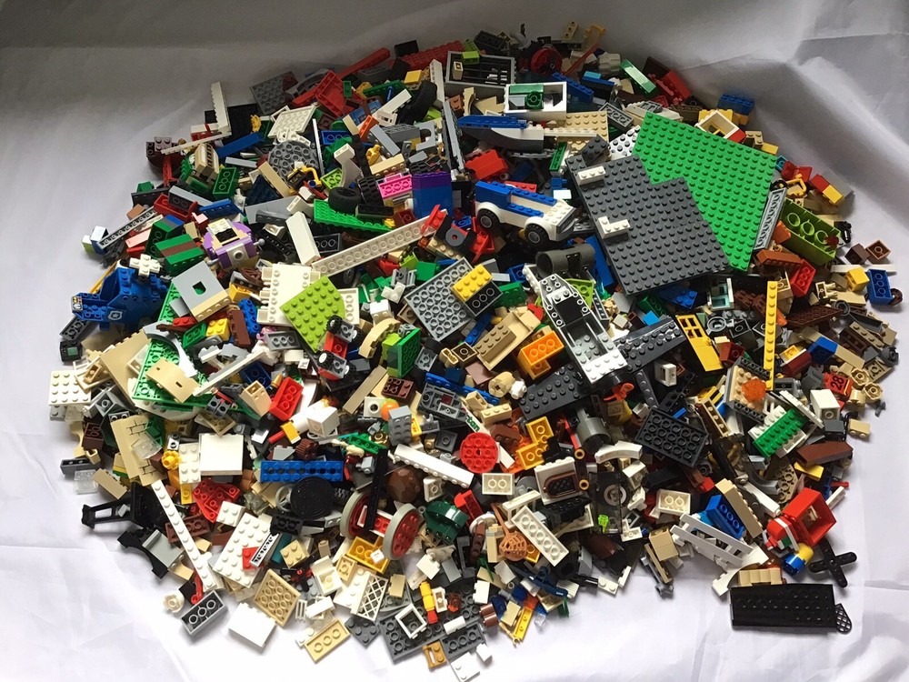 Lego 5KG KG Bundle Large Job Lot- With 5 Free Figures - Clean