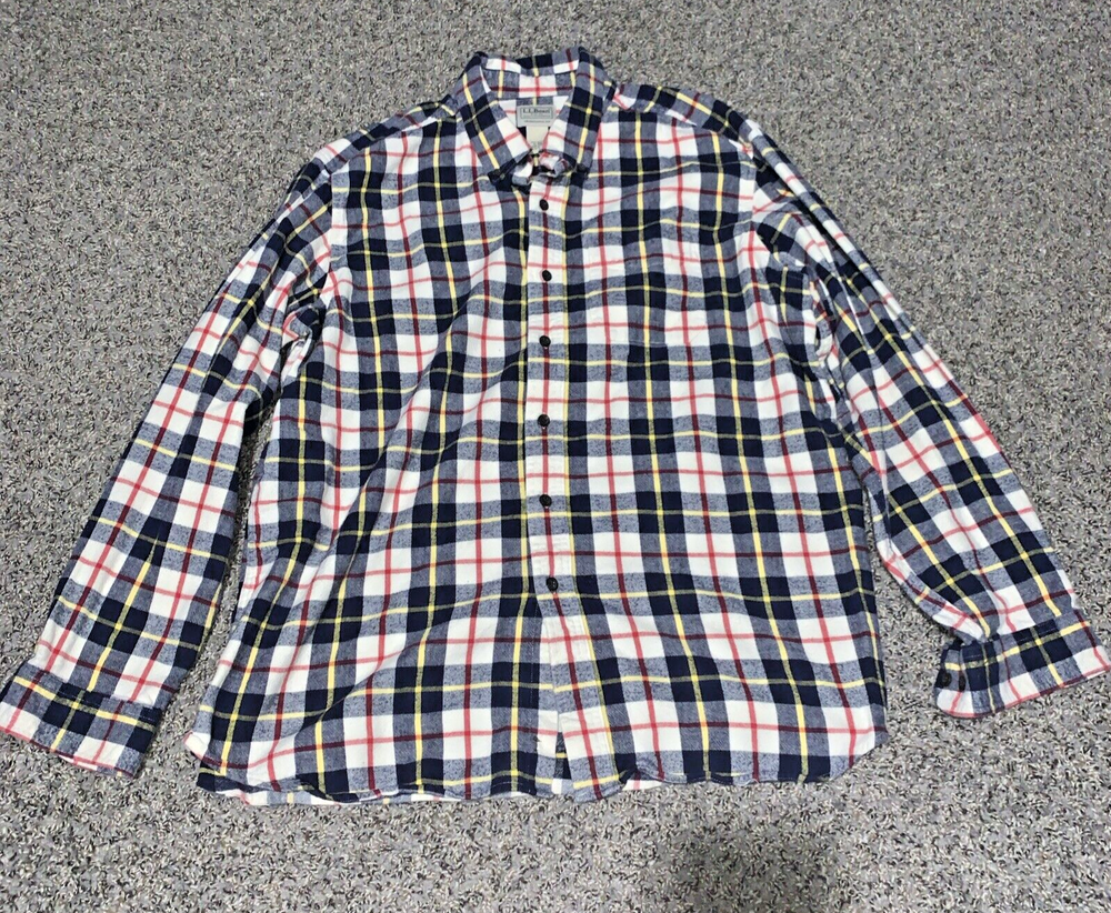 LL Bean Fleece-Lined Plaid Flannel Shirt with Front Pocket in XL