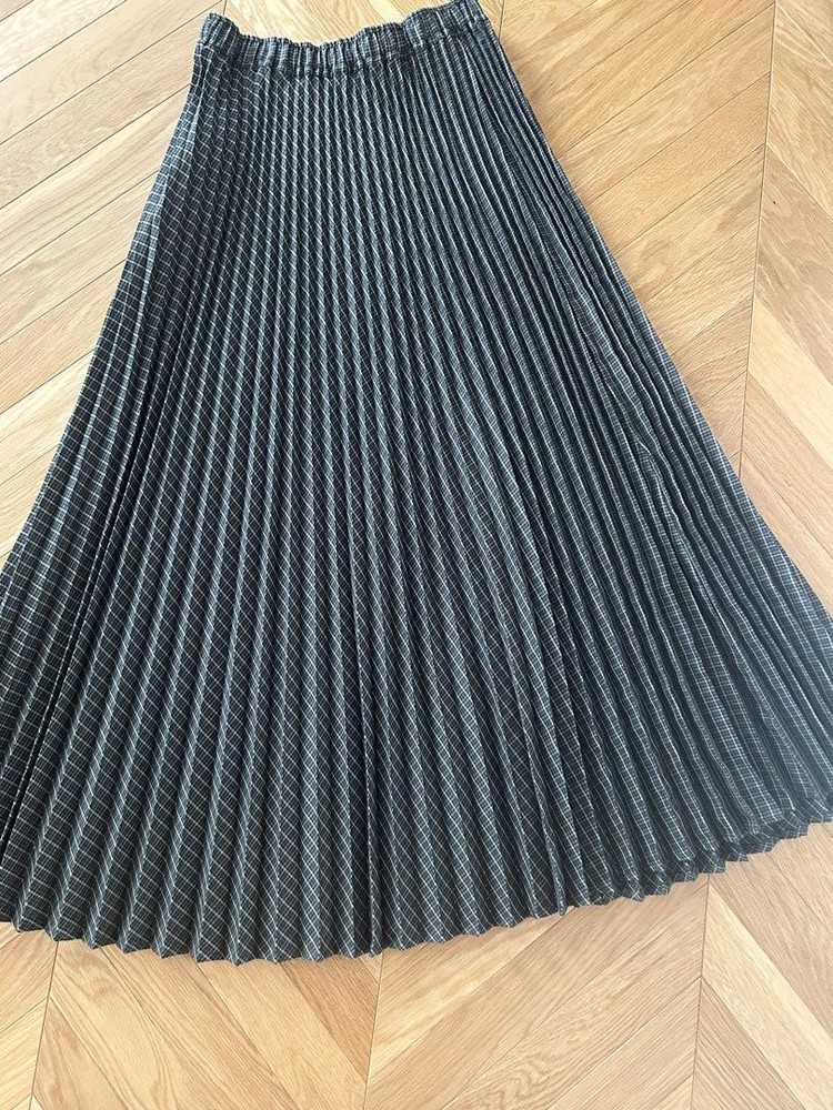 All Season Green Check Pleated Midi Skirt with Elastic Waist Size M