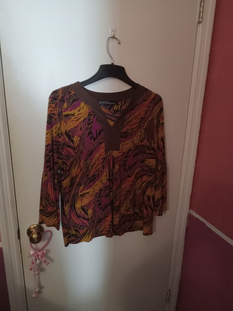 Women's Size Petite L Kasper Multicolor V-Neck Bell Sleeve Blouse