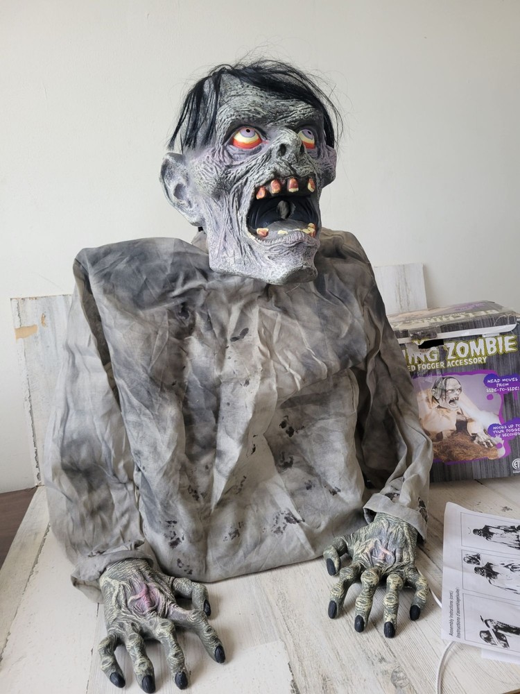 Seasonal belching zombie fogger animated Halloween prop groundbreaker decor-image
